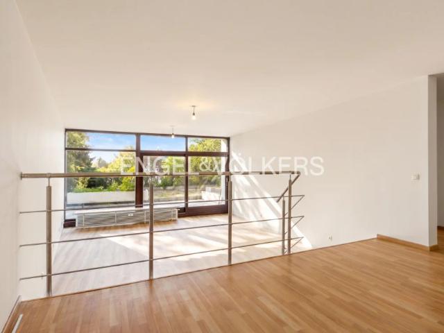 Lichtdurchflutete 3,5‑Zimmer‑Wohnung mit Terrasse und TG Stellplatz in Innenstadtnähe