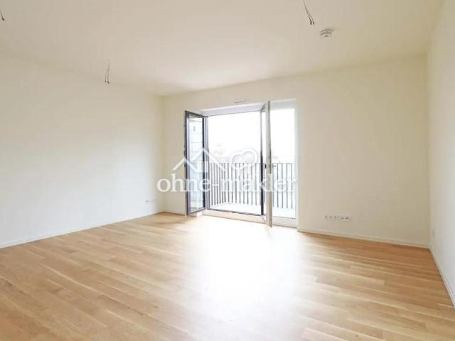 Lichtdurchflutete Traumwohnung, herrlicher Ausblick und Westbalkon für Paare