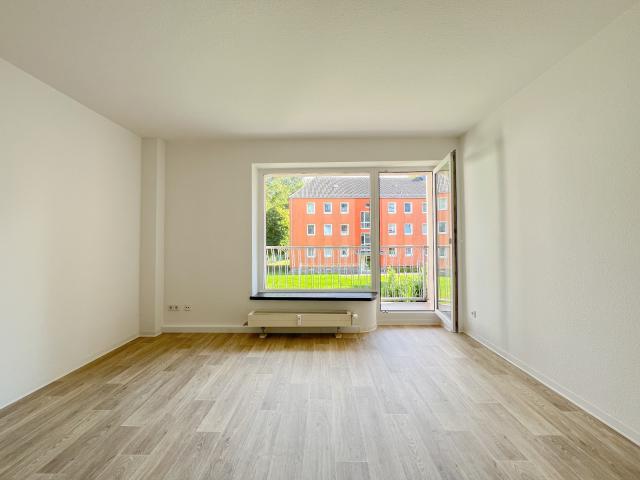 Lichtdurchflutete Wohnung mit Balkon und Tageslichtbad – Komfort für Ihr Wohlbefinden