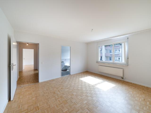 Lichtdurchflutete Wohnung mit Chemine