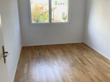 Lichtdurchflutete Wohnung an ruhiger Lage