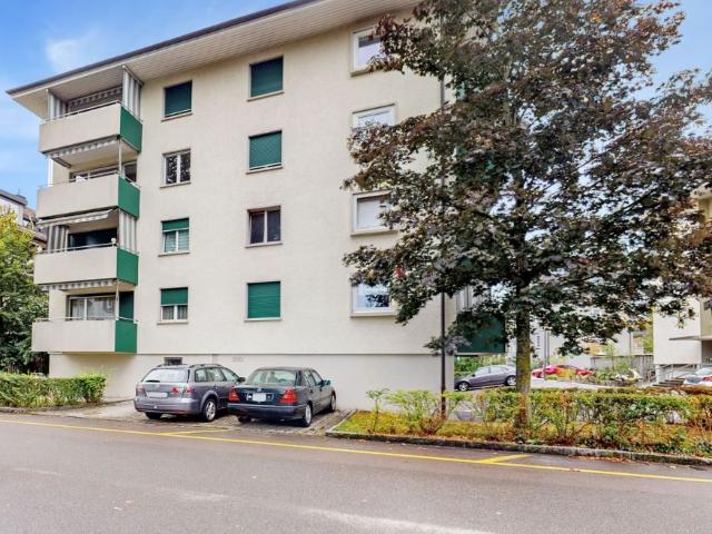 Lichtdurchflutete Wohnung an zentraler Lage
