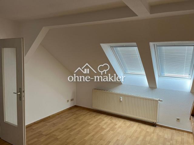 Lichtdurchflutete Dachgeschosswohnung mit Charme – Wohnen im beliebten Leipzig Kleinzschocher