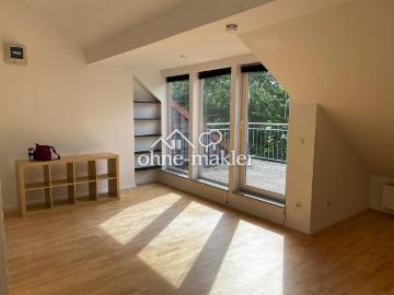 Lichtdurchflutete Dachgeschoßwohnung in Barmbek Nord mit eigenem Stellplatz