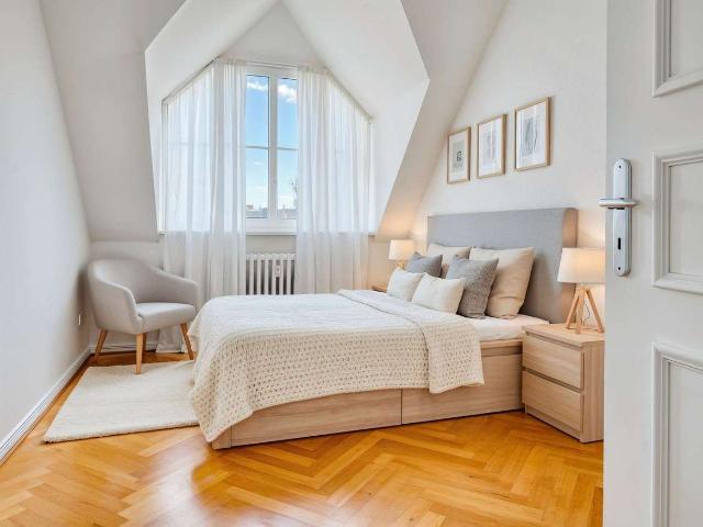 Lichtdurchflutete Dachgeschosswohnung in Reinickendorf – sofort frei!