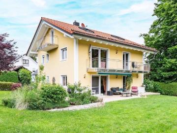 Lichtdurchflutete Dachgeschosswohnung