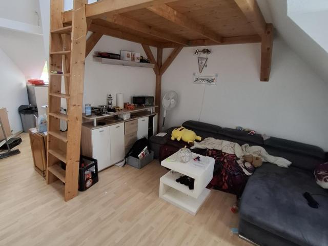 Lichtdurchflutete Dachgeschoss Wohnung | 2 Zimmer, Küche, Hochbett & Badewanne | Haustiere Ja