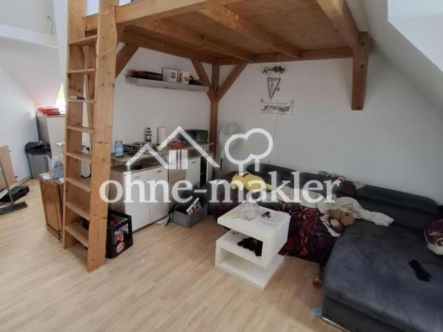 Lichtdurchflutete Dachgeschoss Wohnung | 2 Zimmer, Küche, Hochbett & Badewanne | Haustiere Ja