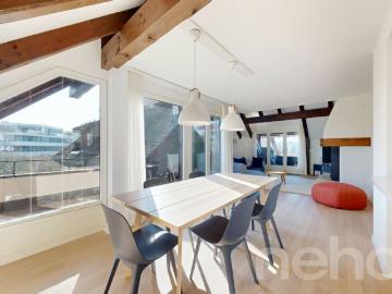 Lichtdurchflutete Dachmaisonette in ruhiger Lage von Zürich Witikon