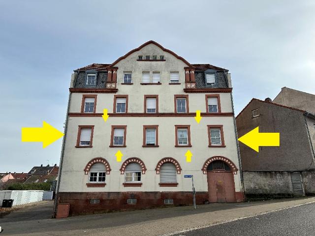 Lichtdurchflutete Eigentumswohnung im Altbauflair im Stadtzentrum von Pirmasens vermietet