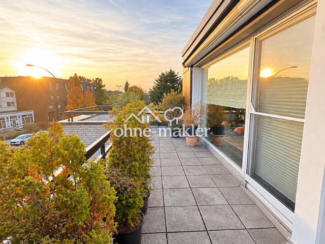 Lichtdurchflutete Endetage mit großzügiger Dachterrasse
