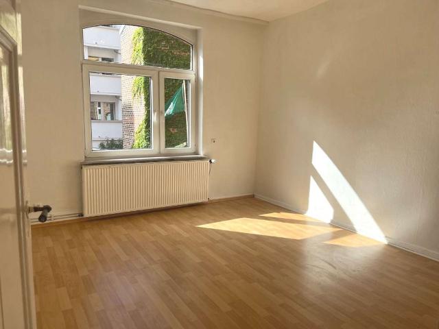 Lichtdurchflutete, gemütliche 1 Zimmer Wohnung im 1. OG in Hannover Oststadt, Kronenstraße!