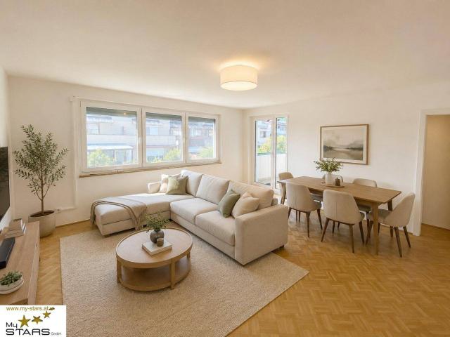 Lichtdurchflutete, kernsanierte Wohnung mit Süd Loggia und neuer Einbauküche