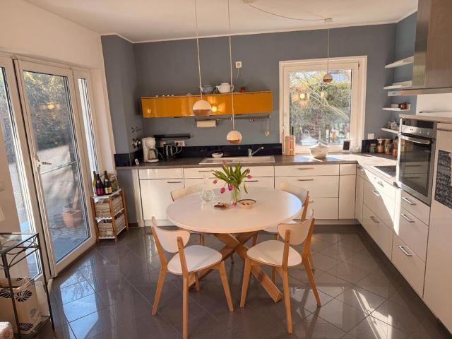 Lichtdurchflutete Maisonette Whg mit Gartenidylle, provisionsfrei