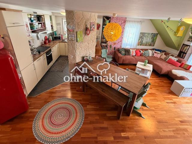 Lichtdurchflutete Maisonette Wohnung