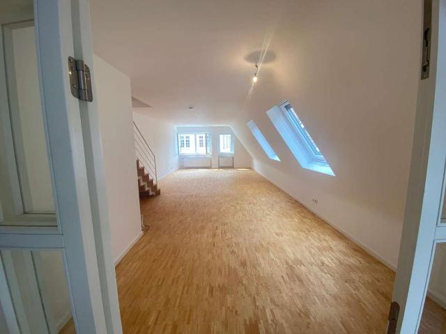 Lichtdurchflutete Maisonette Wohnung mit Blick auf die Altstadt von Ettlingen – 2,5 ZKB