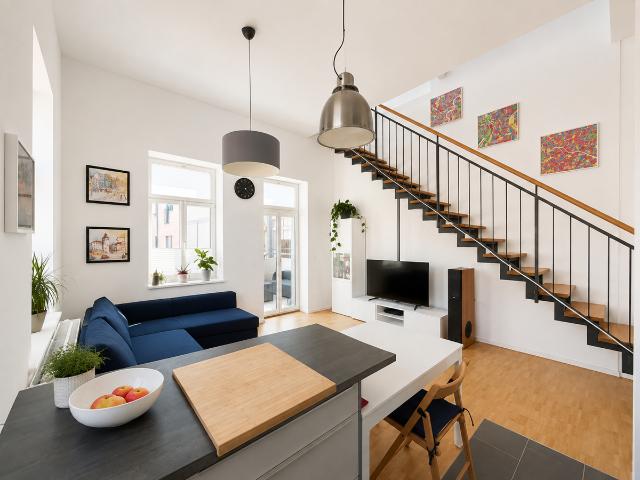 Lichtdurchflutete Maisonettewohnung mit Balkon und hochwertiger Ausstattung