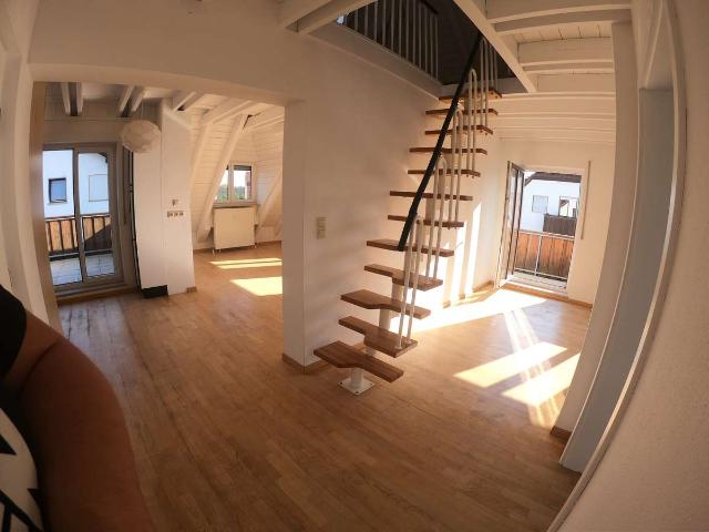 Lichtdurchflutete Maisonettewohnung mit Dachterrasse, Balkon und TG Stellp/Ringsee Nähe Hauptbahnhof