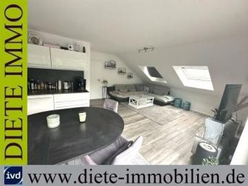 Lichtdurchflutete Neubau Wohnung im Dachgeschoss eines 6 Familienhauses