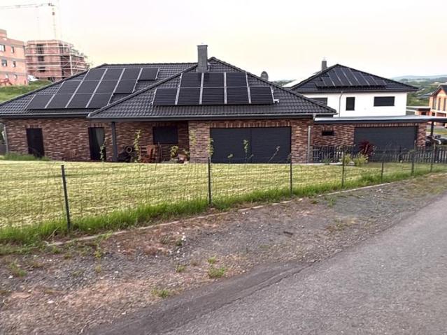 Lichtdurchfluteter Klinker Bungalow BJ 2025: 161m² Wohnfläche