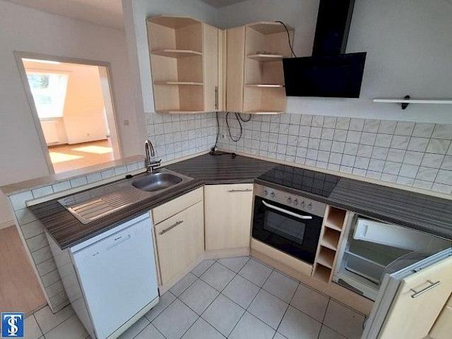 Lichtdurchfluteter Wohntraum im Dachgeschoss – Zentrumsnah in Plauen mit herrlicher Aussicht