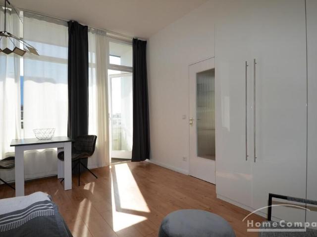 Lichtdurchflutetes 1 Zimmer Apartment in Berlin Mitte