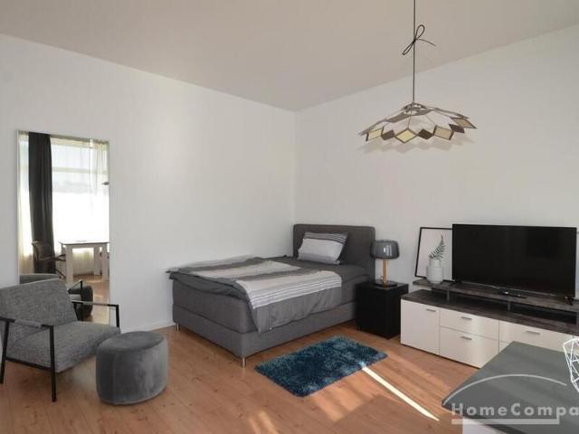 Lichtdurchflutetes 1 Zimmer Apartment in Berlin Mitte