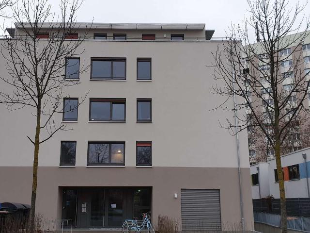 Lichtdurchflutetes Appartement +Klimaanlage incl. WLAN+ Dachterrasse auch für 2 Personen