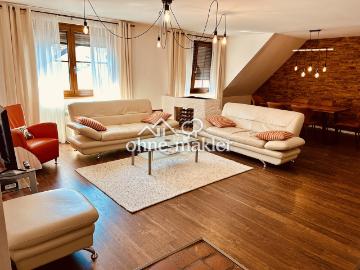 Lichtdurchflutetes Dachgeschoss in Mondsee 5 Zimmer, Wintergarten & Kachelofen