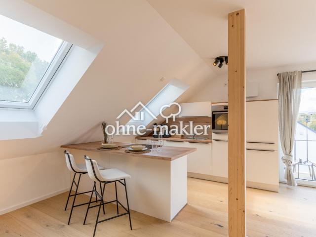 Lichtdurchflutetes Design DG 2 Zi. mit BORA Einbauküche, Lindura Parkett & Sonnenbalkon