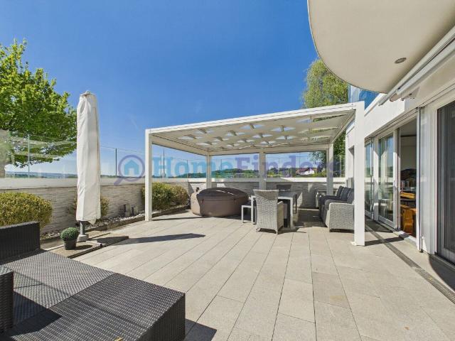 LICHTDURCHFLUTETES EINZELSTÜCK MIT SONNIGER TERRASSE!