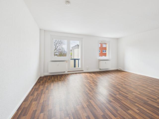 Lichtdurchflutetes Raumwunder mit Sonnen Balkon – Dein neues Zuhause auf dem Sonnenberg!