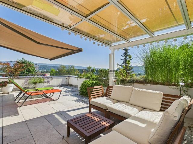 Lichtdurchflutetes Wohnen mit grosser Terrasse und traumhafter Fernsicht 4 Jahre befristet