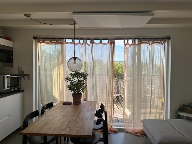 Lichte privé woning met terras bovenste etage
