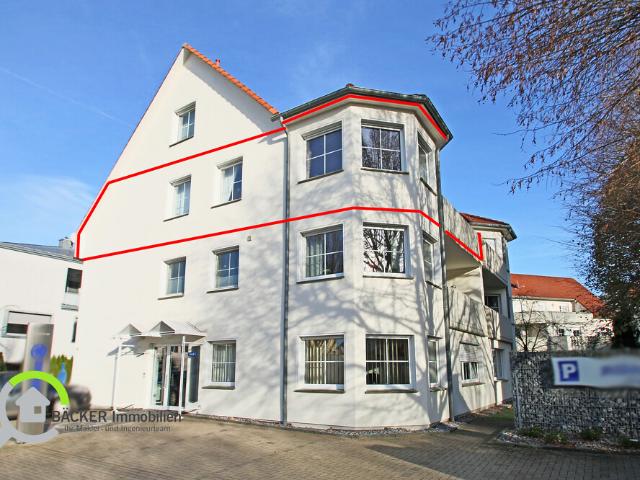 Lichtreiche 3 Zimmer Wohnung mit Balkon und Garage zu vermieten