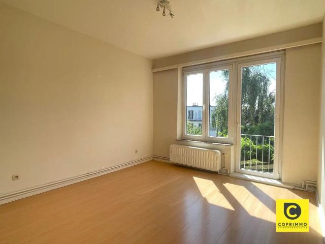 Lichtrijk 2 slaapkamer appartement in Wilrijk