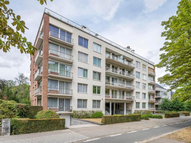Lichtrijk 2 slaapkamerappartement met 2 terrassen en garage! – BVM