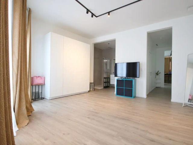 Lichtrijk appartement op een toplocatie!