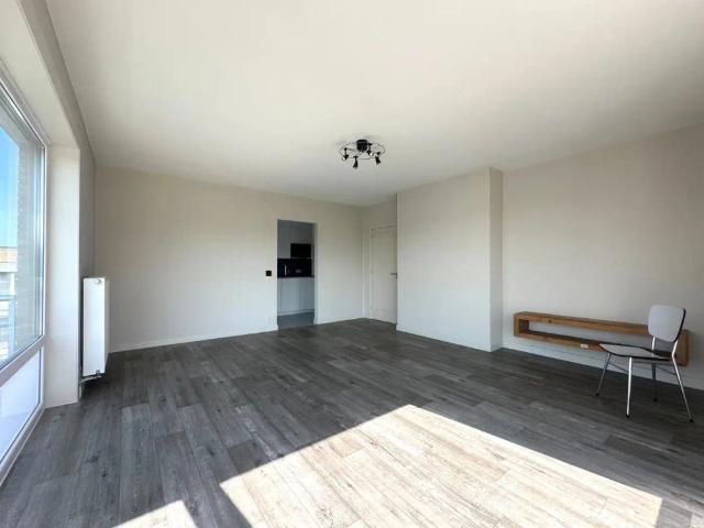 Lichtrijk appartement met drie slaapkamers
