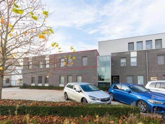 Lichtrijk appartement met groot terras