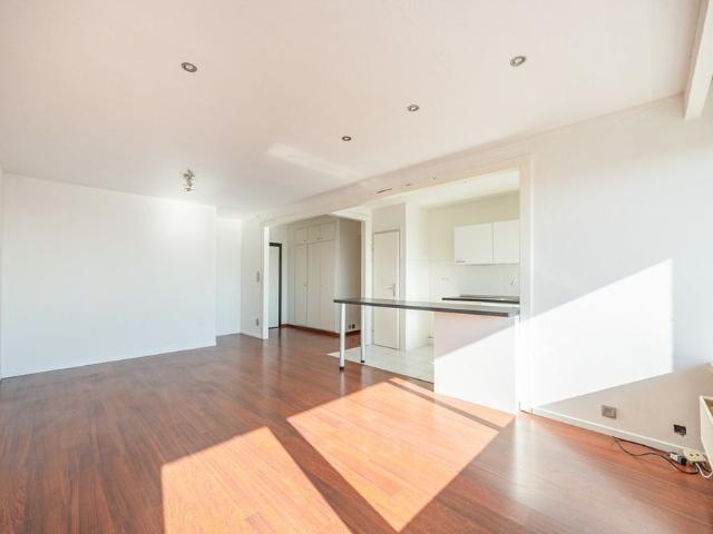 Lichtrijk appartement met panoramisch uitzicht