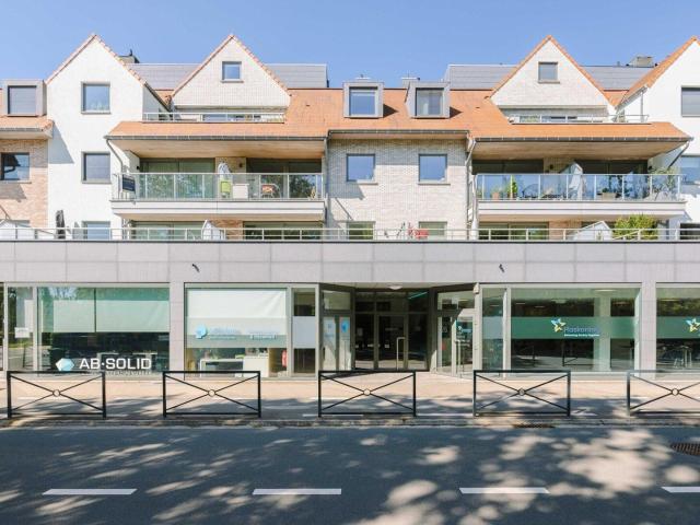 Lichtrijk appartement met royale terrassen te huur in Destel