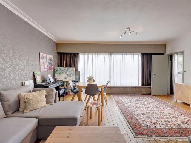 Lichtrijk appartement met twee slaapkamers in Kontich