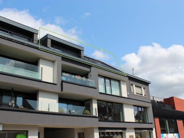 Lichtrijk appartement met terras
