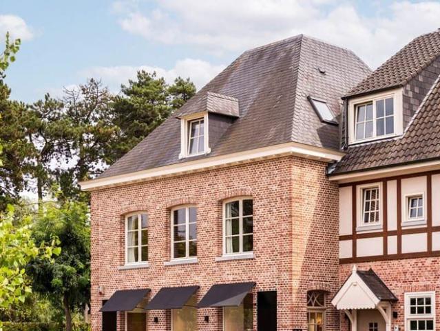 Lichtrijk appartement met zuidwestgericht terras in het har