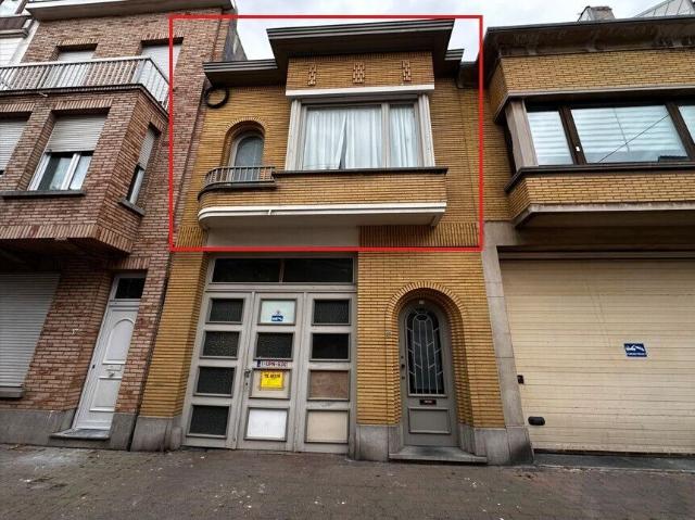 Lichtrijk appartement met 1 slaapkamer + autostaanplaats