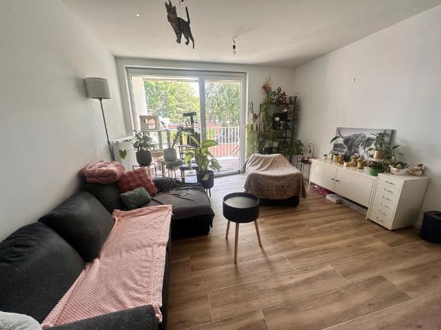Lichtrijk appartement met 1 slaapkamer en terras te Rumbeke