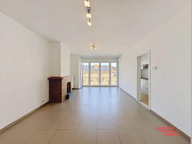 Lichtrijk appartement met 2 slaapkamers