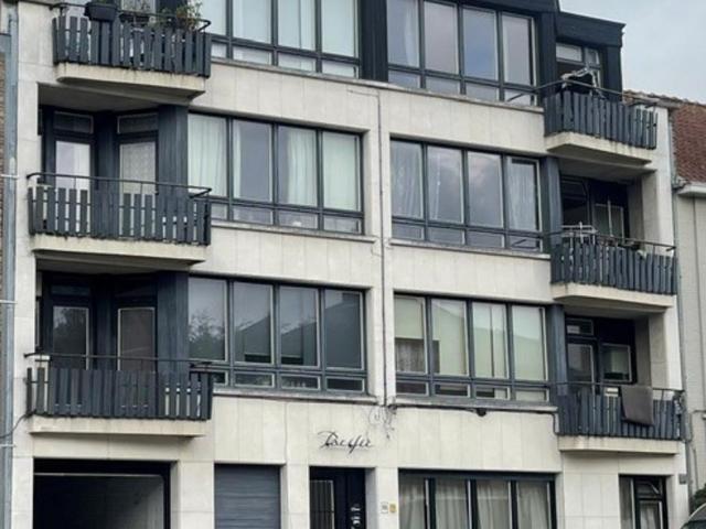 Lichtrijk appartement met 2 slaapkamers in Kristus Koning