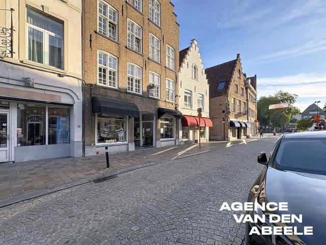 Lichtrijk appartement met 3 slaapkamers en ruim terras in he